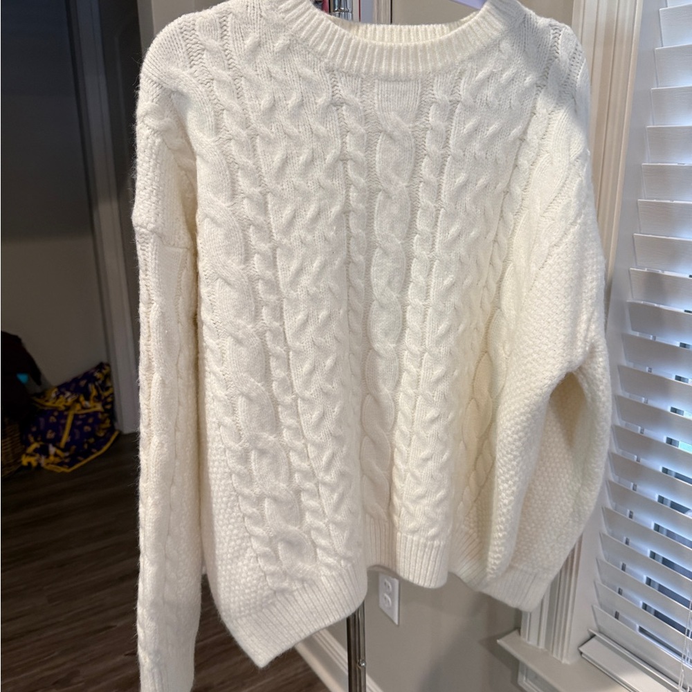 Cable Knit Sweater - Ivory